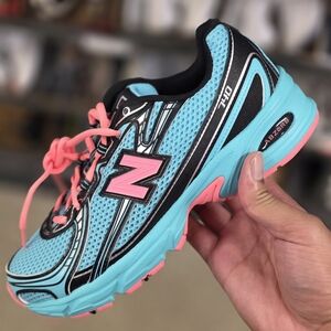 New Balance 740v2 Cyber Jade